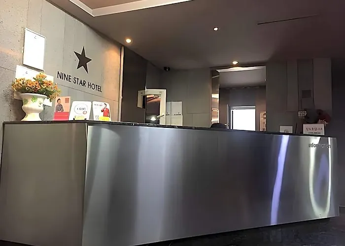 Motel Nine Star 2*