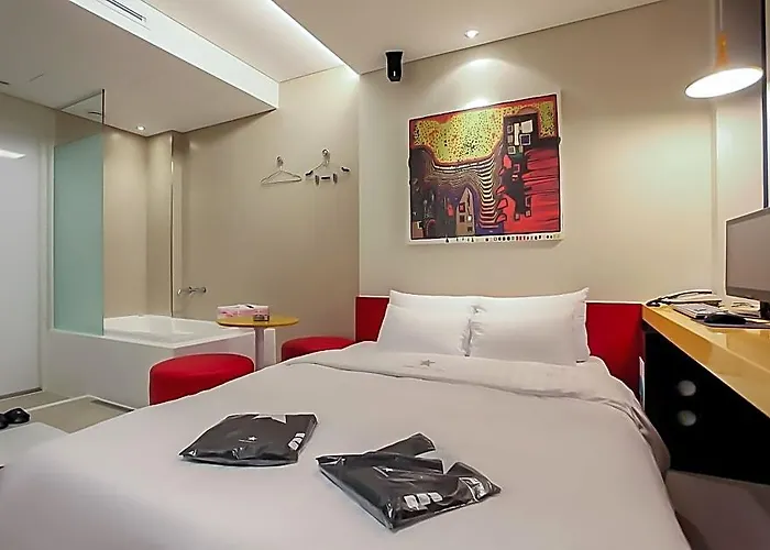 Nine Star 2* Seoul