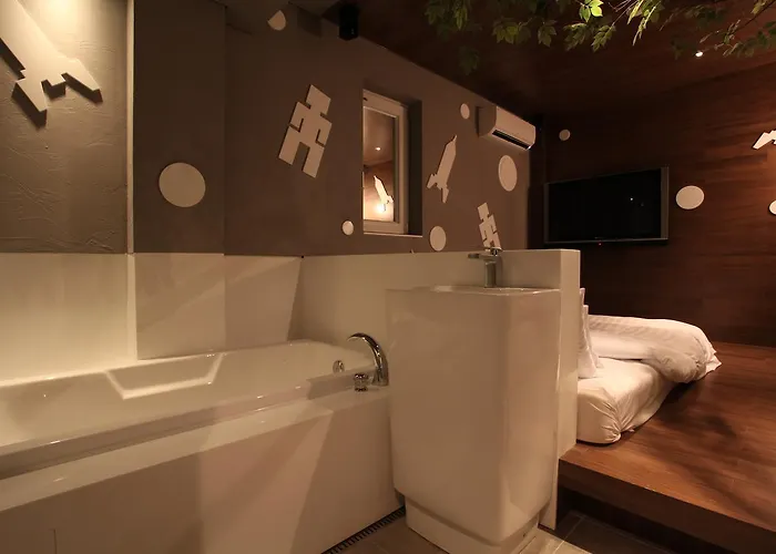 Nine Star Motel 2*