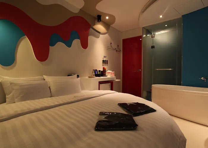 Nine Star 2* Seoul