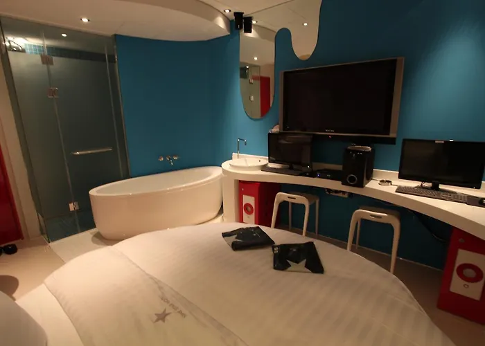 Nine Star 2* Seoul