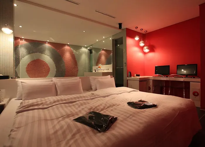 Nine Star 2* Seoul