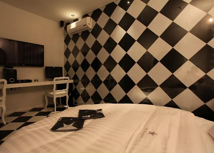 Nine Star Motel