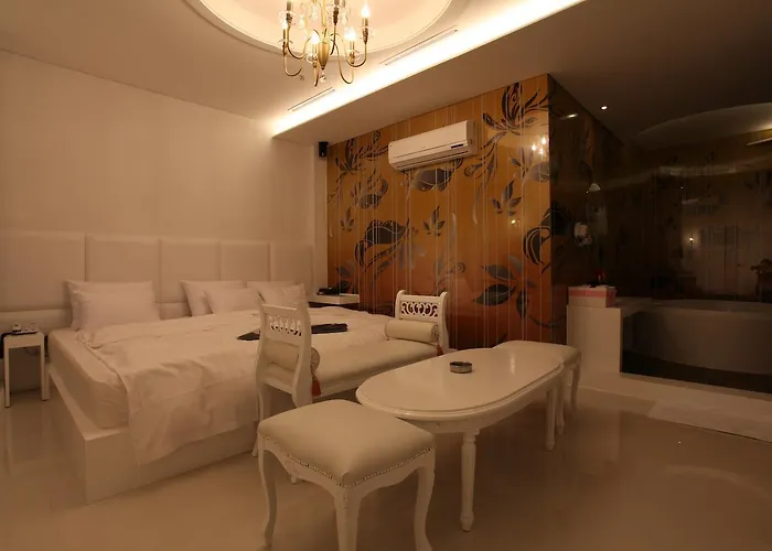 Motel Nine Star 2*