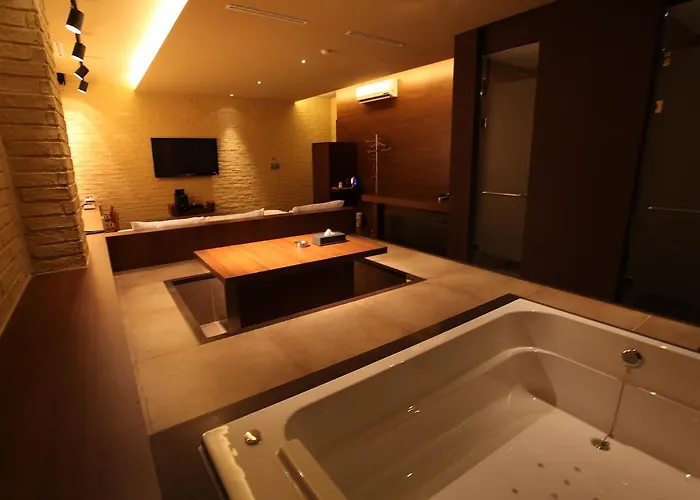Nine Star 2* Seoul